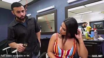 sex 动画中文字幕 cheating on her husband with the barber hd