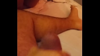 sex 日本动漫无码 handjobing her husband and getting punched by the big stick eater hd